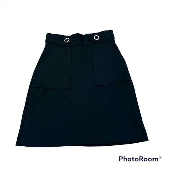 H and M black skirt - Picture 1 of 7